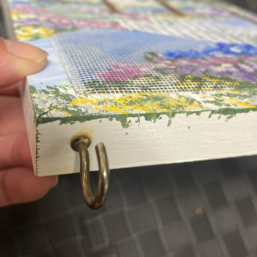 jewelry holder hand made.